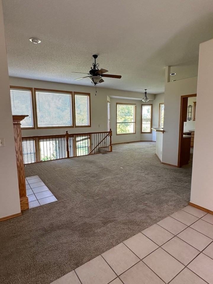 200 Sienna Dr - Photo 3 of 30