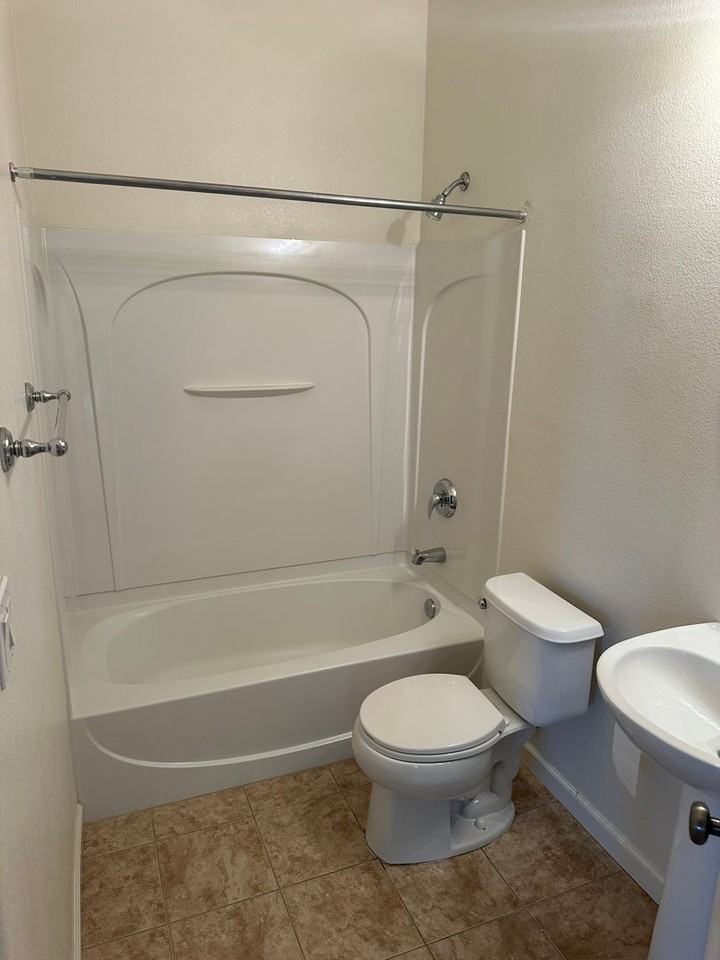 5616 Plumbridge Way - Photo 5 of 14