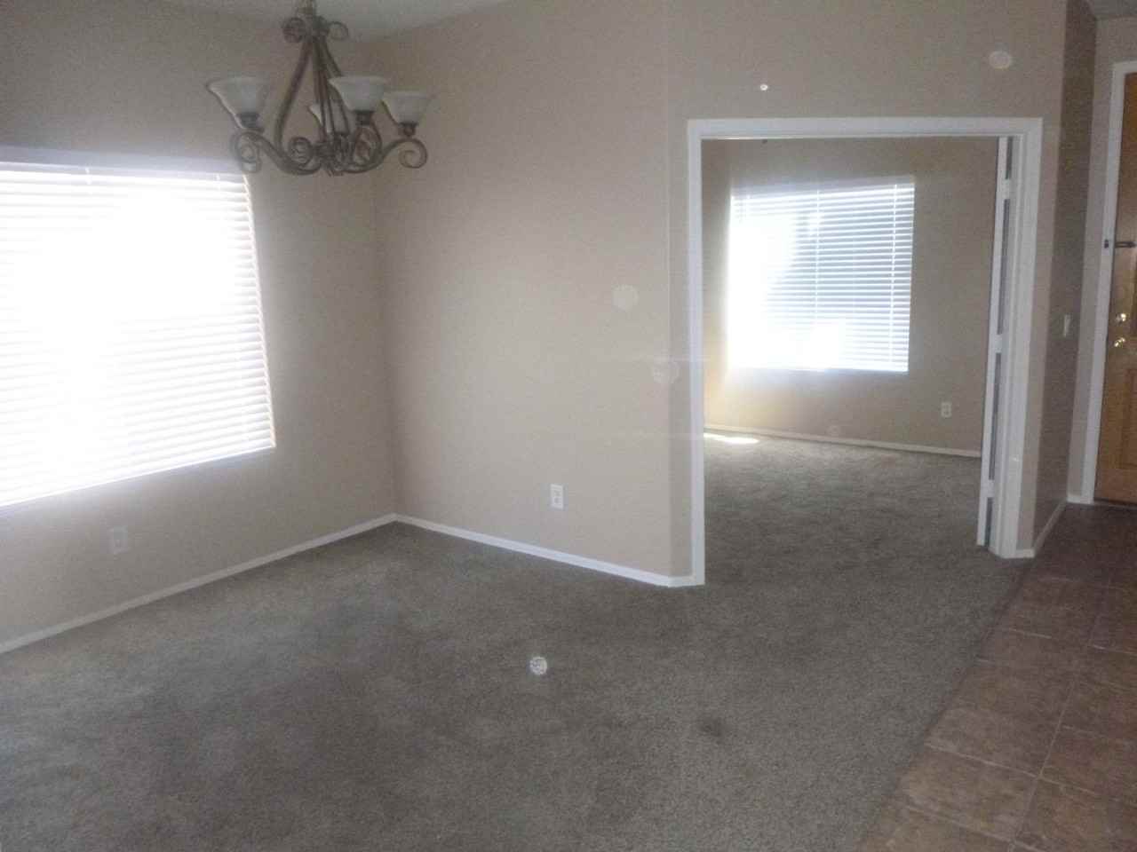 428 E Cheyenne Rd - Photo 4 of 13