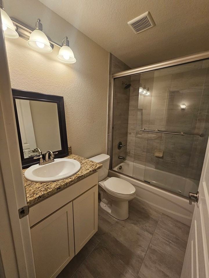 6613 Folsom Hts - Photo 6 of 37