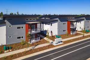 featured image of 1890 Notre Dame Blvd