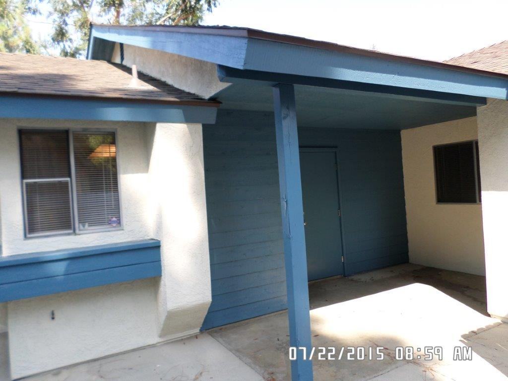 2429 S Meadowbrook Ct - Photo 2 of 17