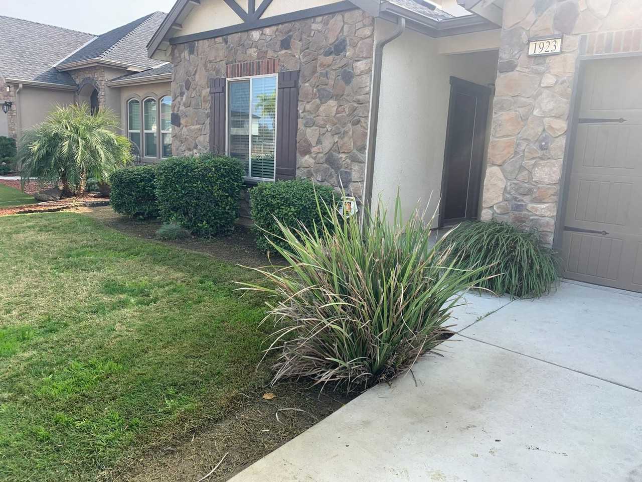 1923 W Humboldt Dr - Photo 2 of 19