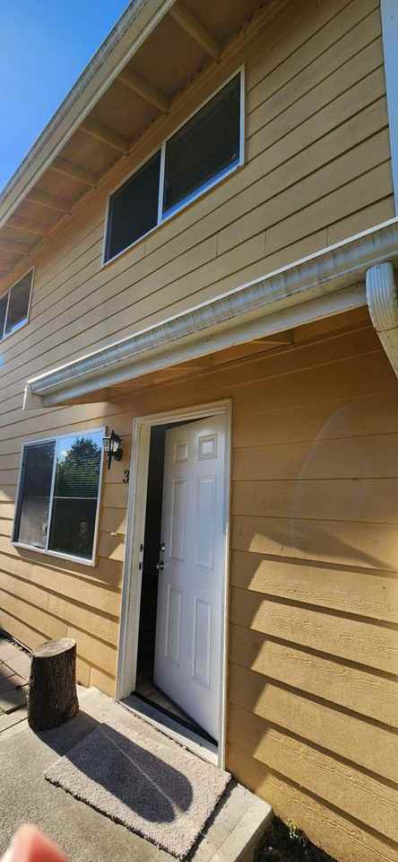 Central Everett 4-Plex - Photo 2 of 15