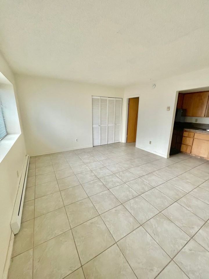 235-5c - 475 N. Main St. #1-5 - Photo 3 of 14