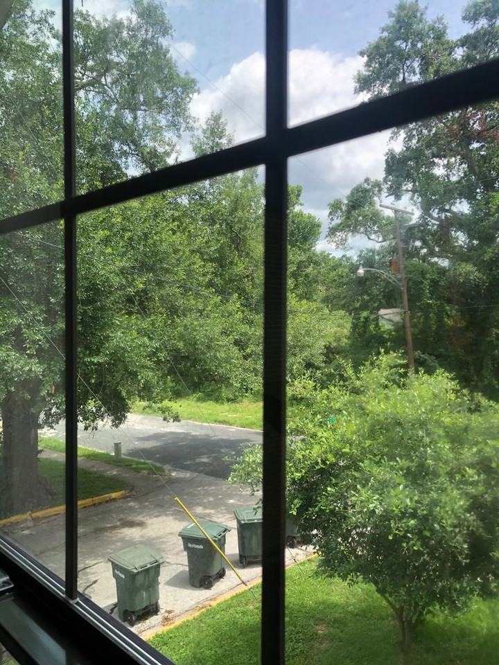 1228 20th St - Photo 5 of 9