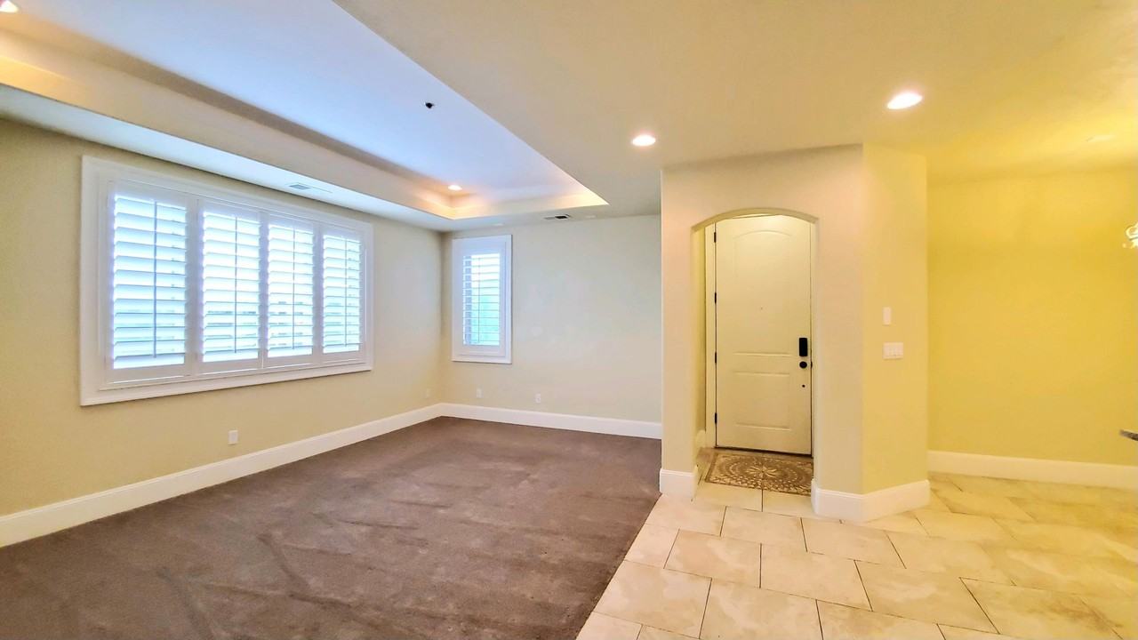 5198 N University Ave #207 - Photo 2 of 20