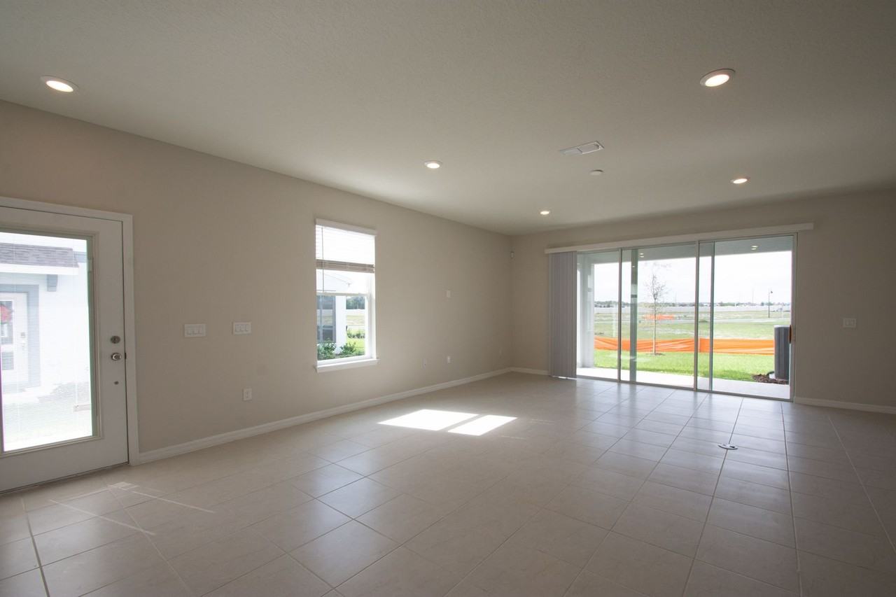 3936 Plainview Dr - Photo 3 of 30