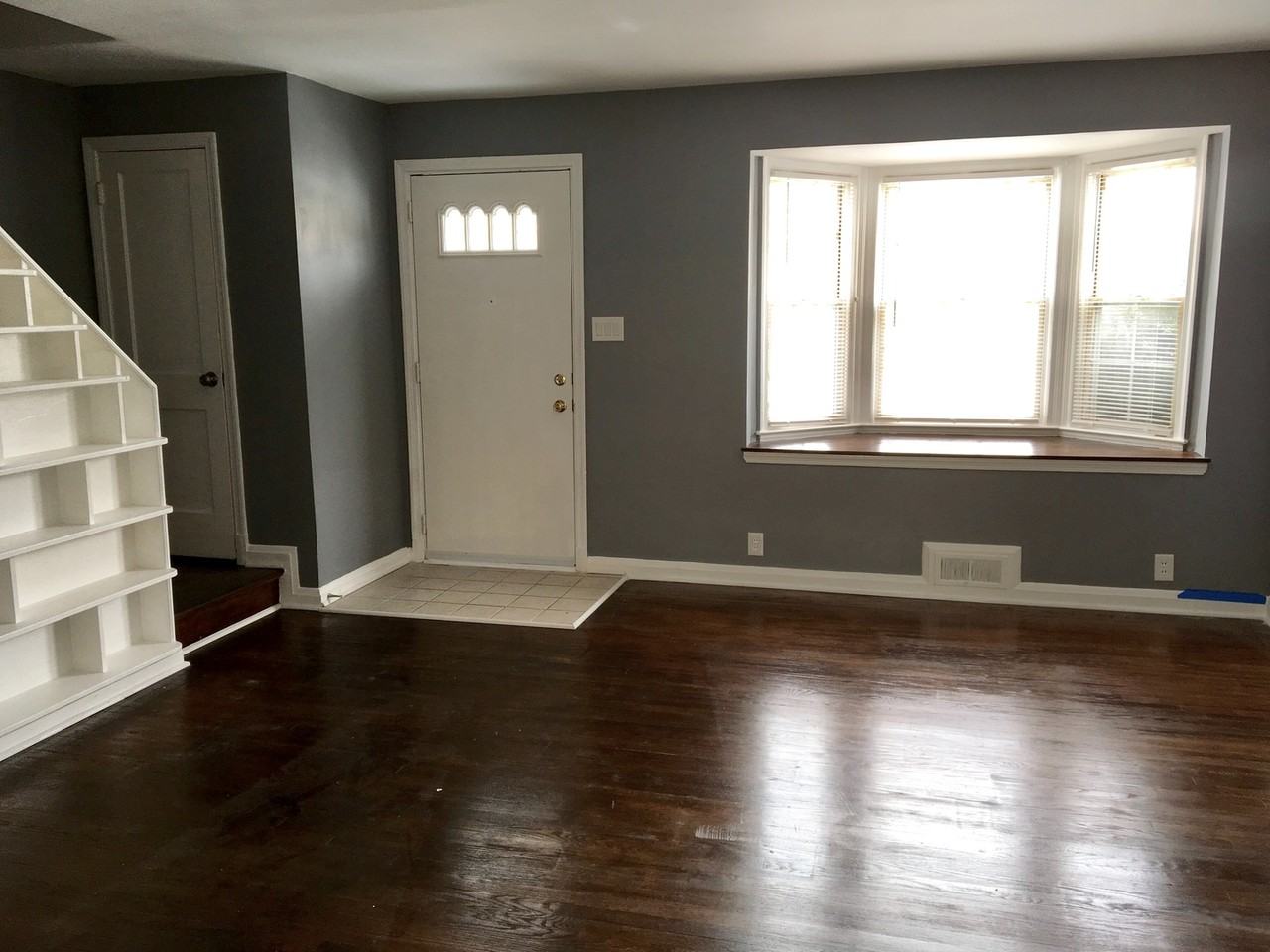1605 Wadsworth Way - Photo 2 of 22