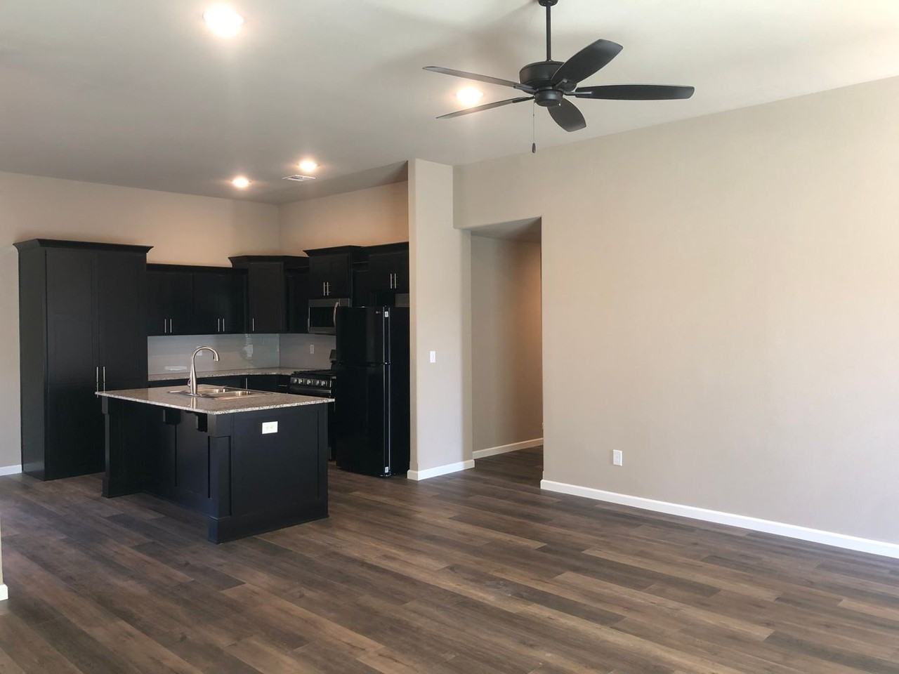 13441 N 132nd East Ave - Photo 3 of 16