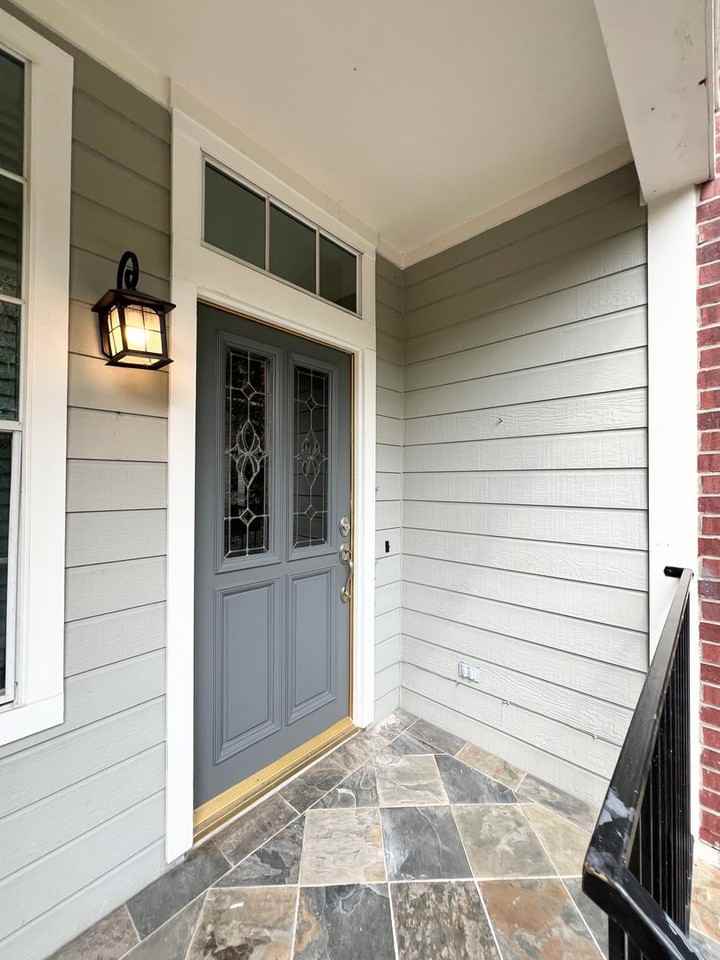 1405 Prospect St - Photo 2 of 34