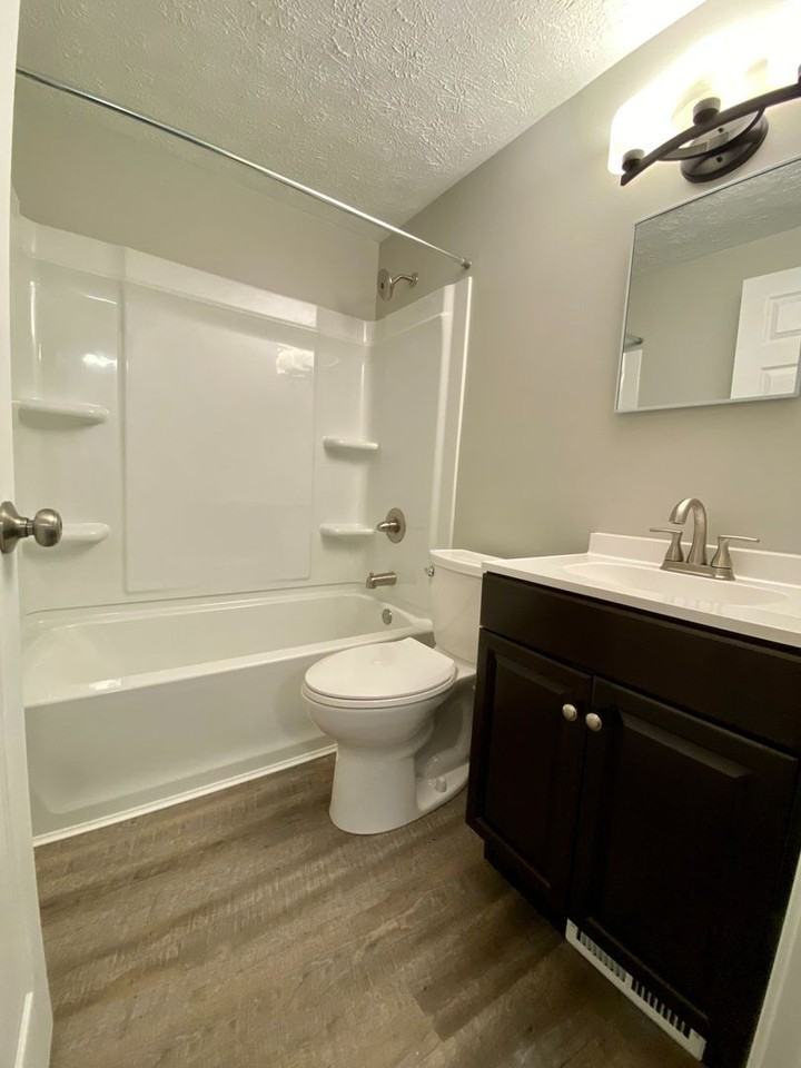 301 Ives Ln - Photo 6 of 15