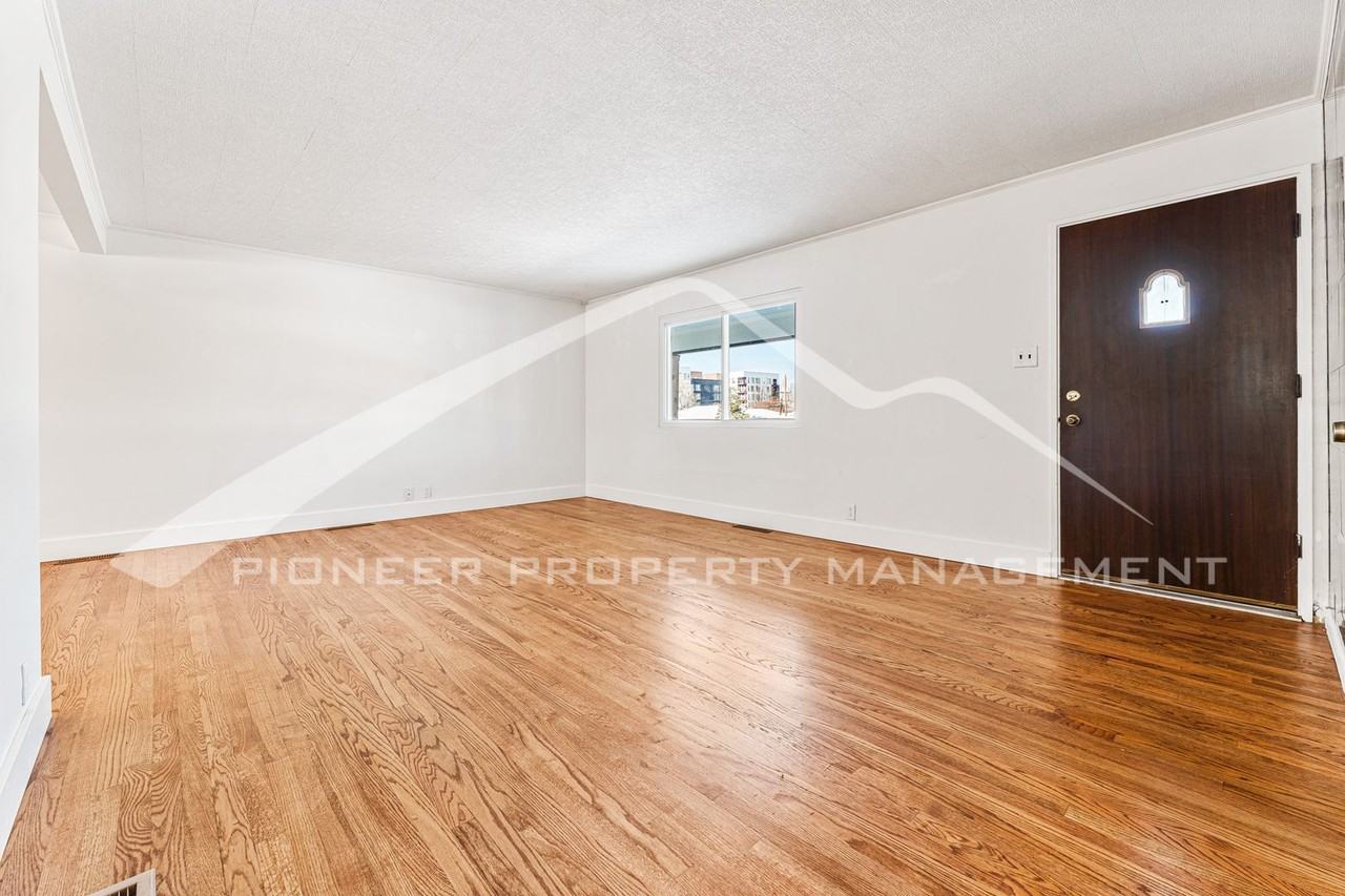 10420 W 13th Pl - Photo 5 of 24