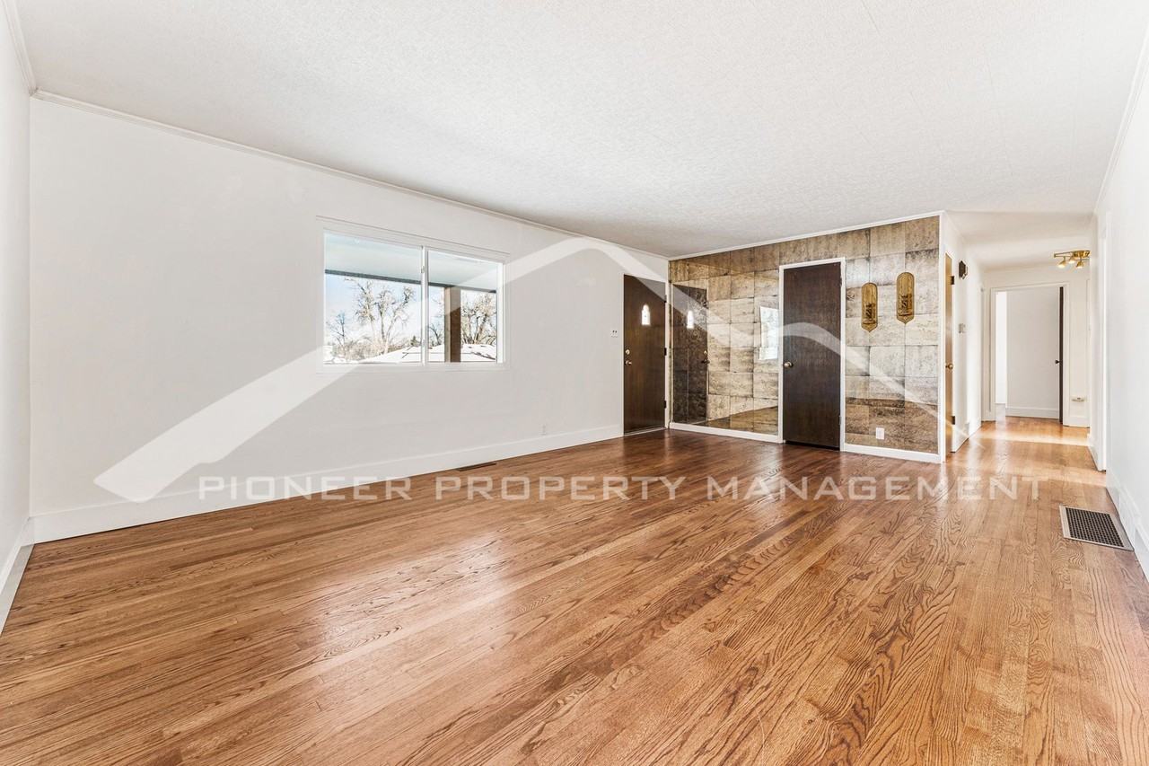 10420 W 13th Pl - Photo 4 of 24