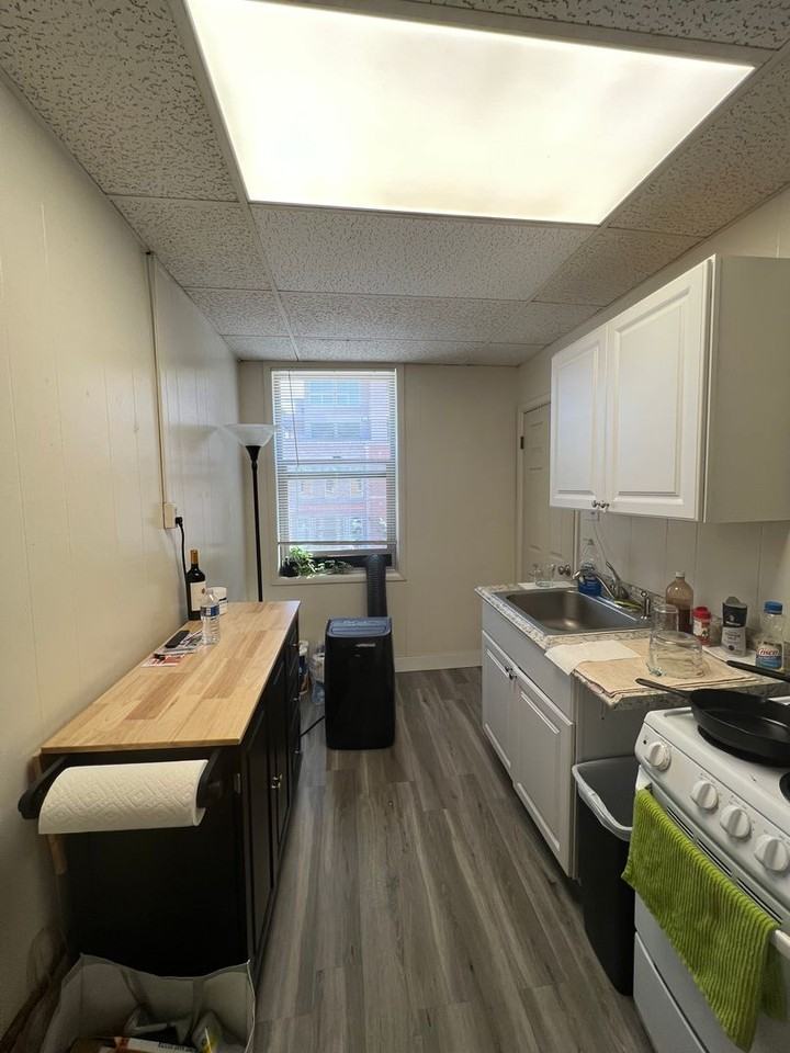 1220 Washington Ave #1 - Photo 4 of 7