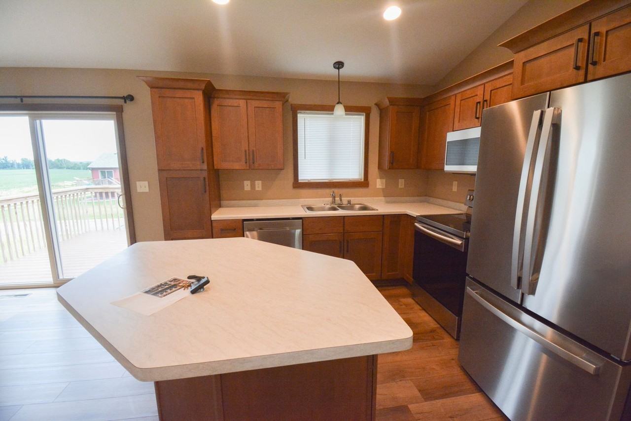 6934 Clarkia Dr Nw - Photo 3 of 15