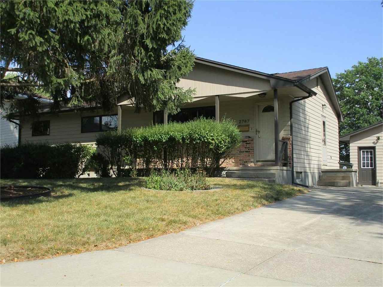 2787 Crestline Ave - Photo 2 of 25