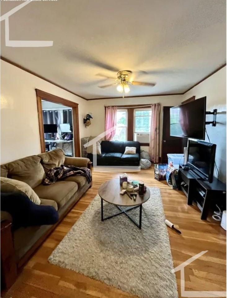 13 Perthshire Rd - Photo 2 of 7