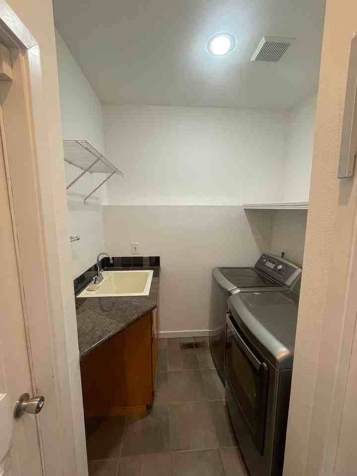 60 N Keel Way #D - Photo 7 of 21