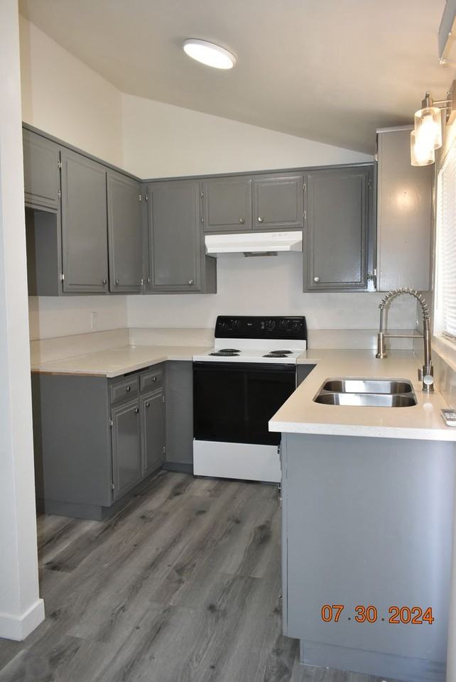 7407 Xavier Ave - Photo 6 of 18