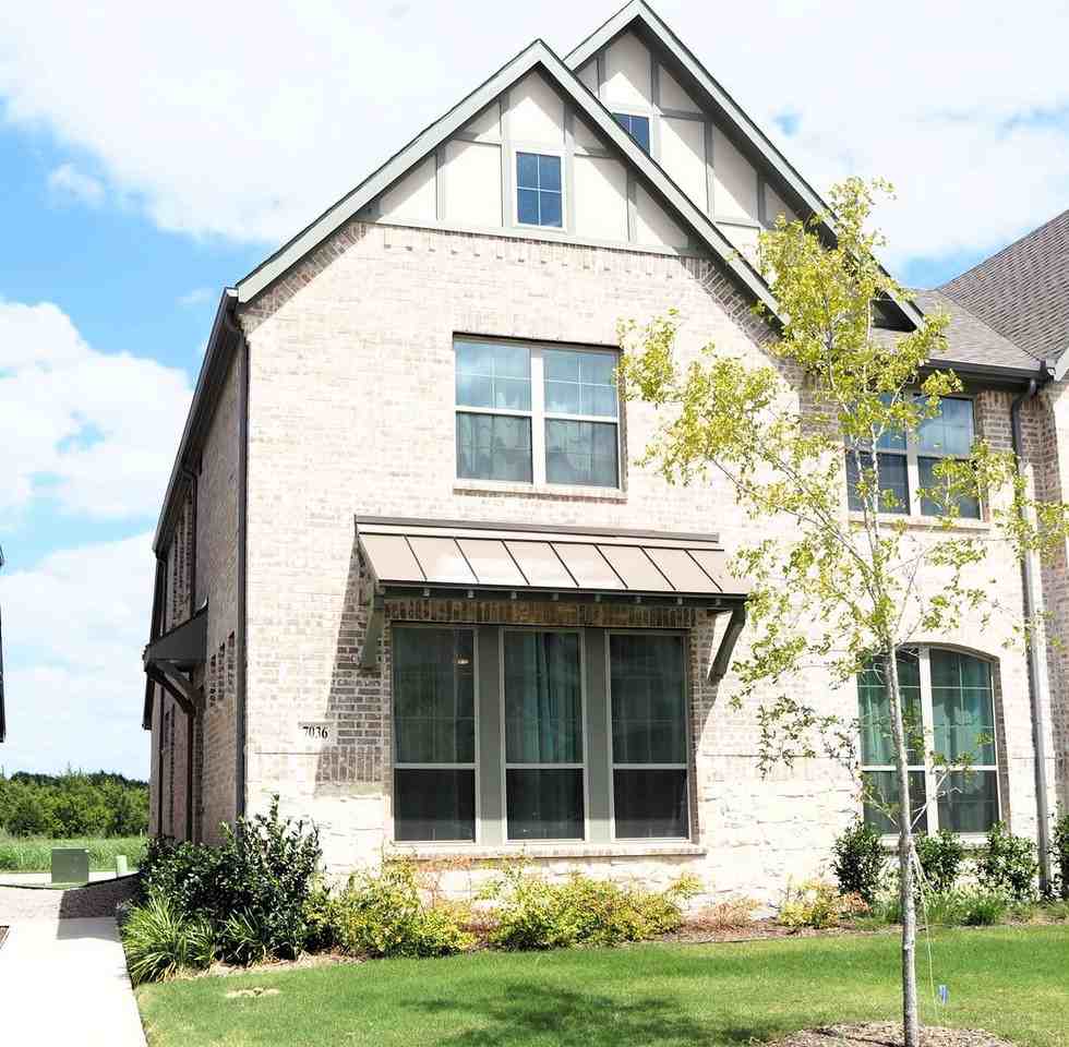 7036 Cedar Creek Dr - Photo 2 of 28