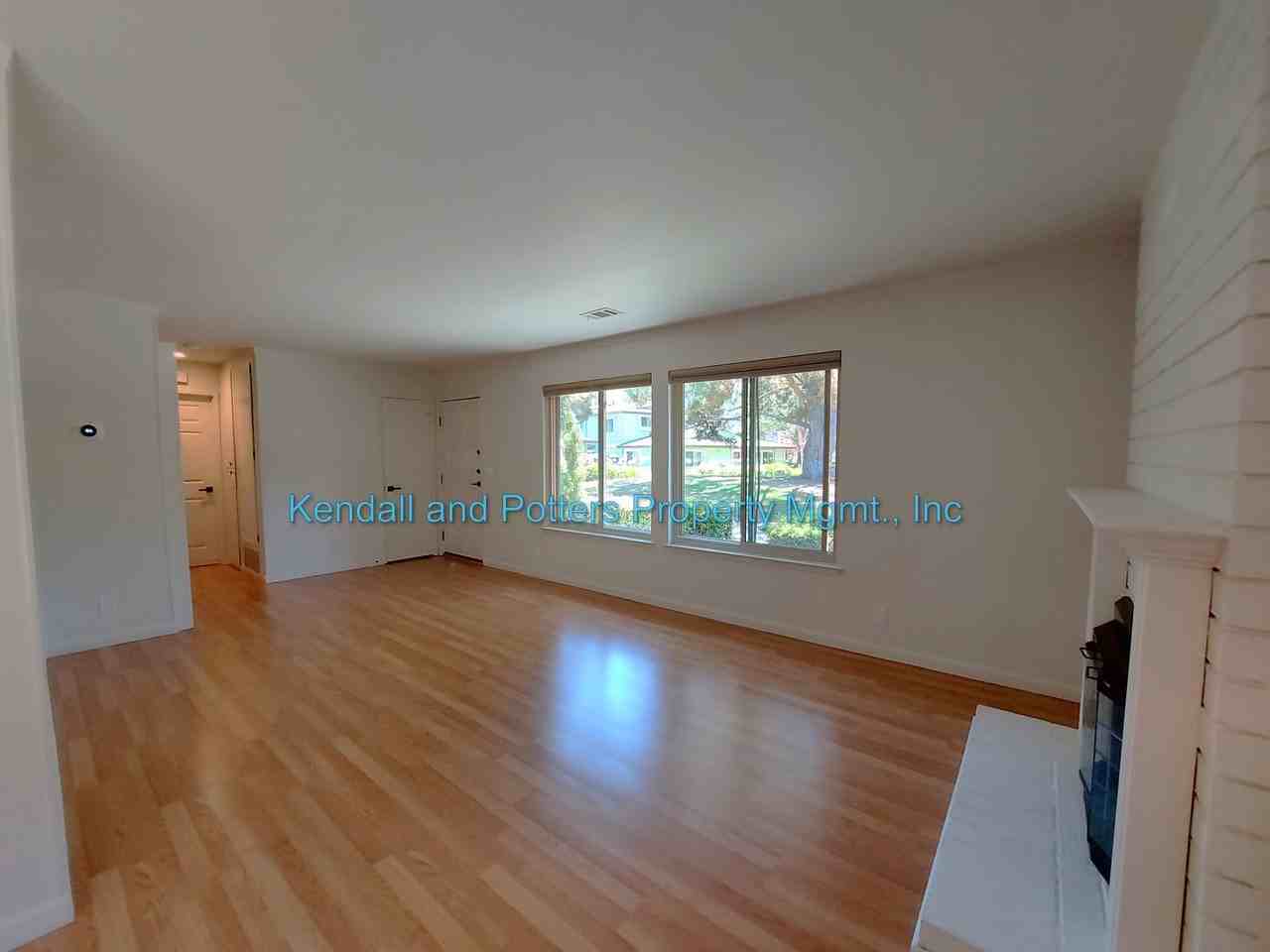 1121 Sutherland Ln #1 - Photo 4 of 16