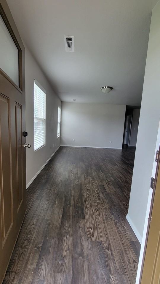 241 E Anabranch Ct #241 - Photo 6 of 6