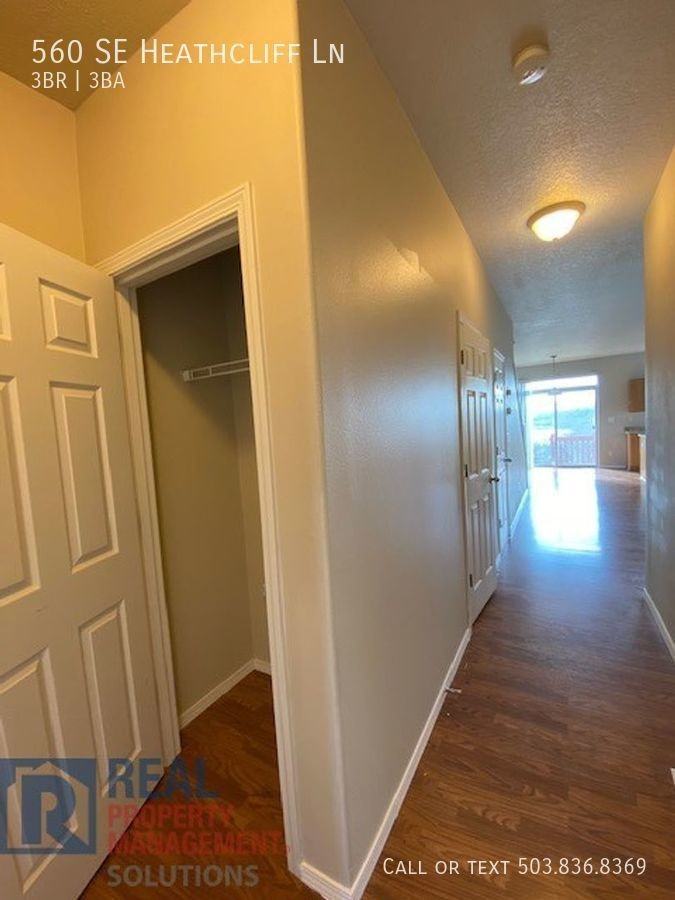560 Se Heathcliff Ln - Photo 2 of 22