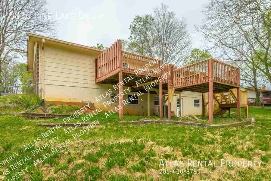 5836 Pine Lake Dr - Photo 3 of 36