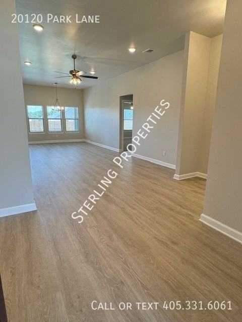 20120 Park Ln - Photo 3 of 30