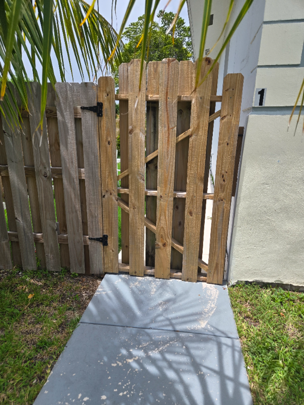 5433 Swstreet #A - Photo 2 of 14