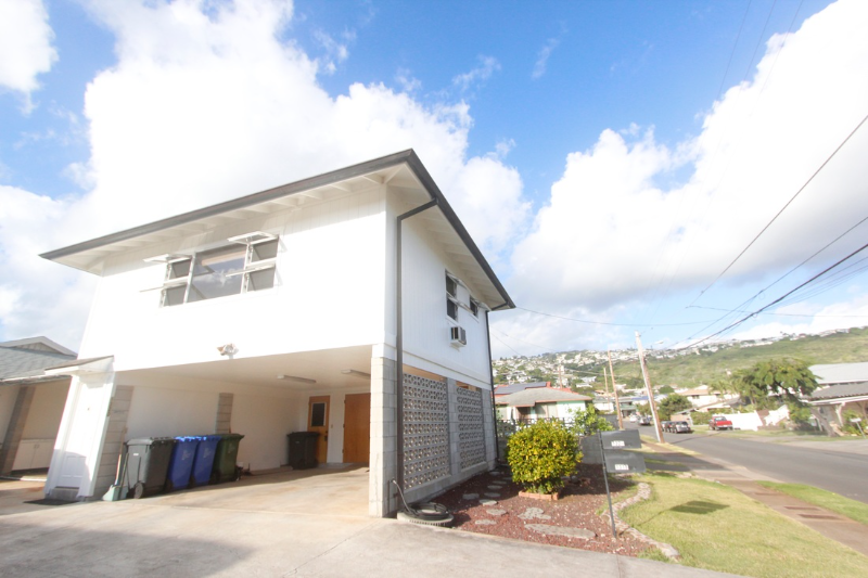 Pet Friendly Houses for Rent in Diamond Head Kapahulu St. Louis