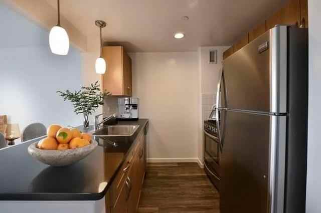 229 Chrystie St - Photo 3 of 7