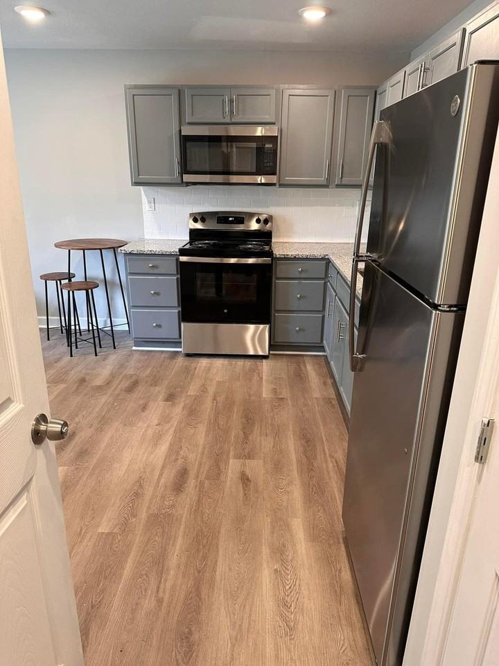 1902 S Broadway St - Photo 6 of 11