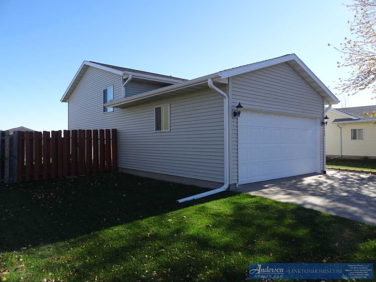 3008 Francis Street - Photo 2 of 16