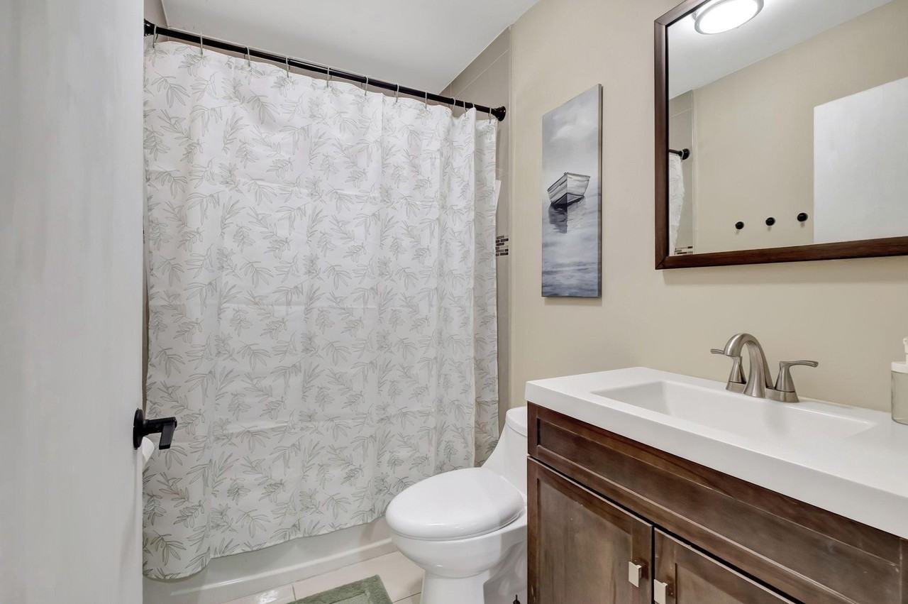 Nw 64th St - Photo 4 of 13