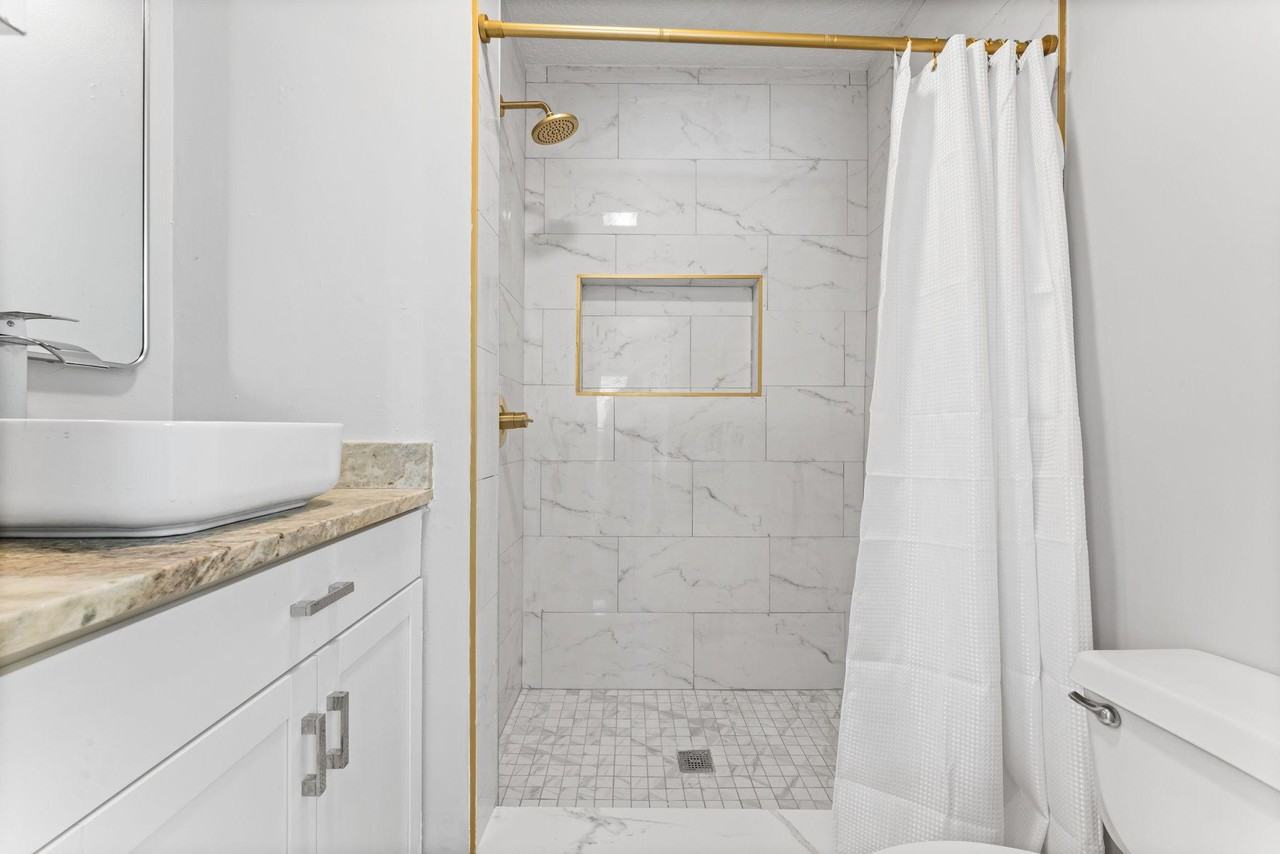 Bartlett Ave - Photo 3 of 13