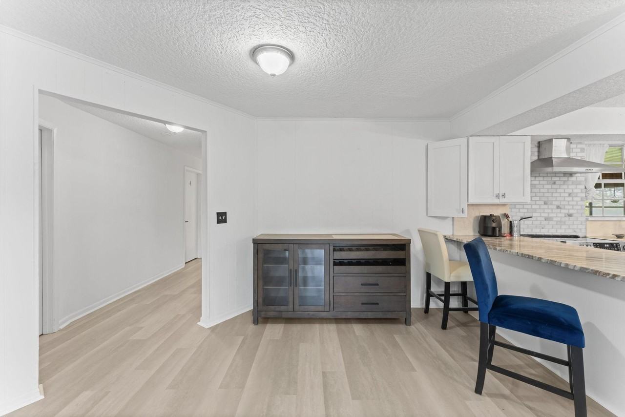 Bartlett Ave - Photo 7 of 13