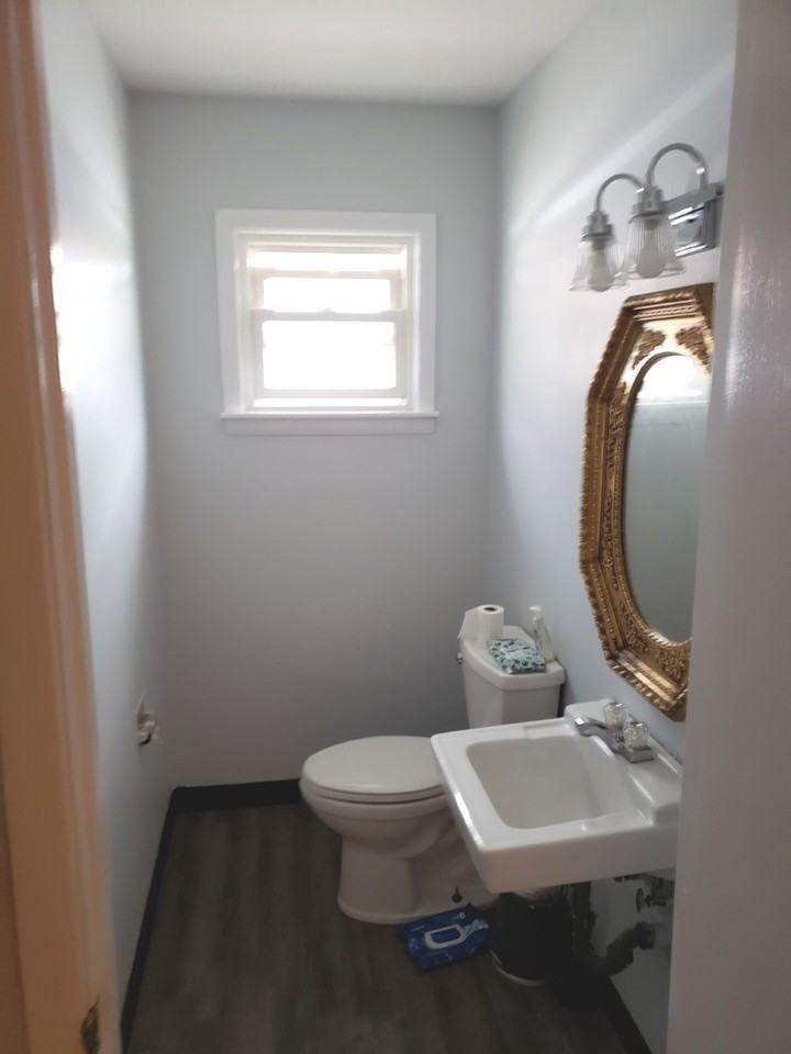 908 Greenbrier Road #908 - Photo 6 of 14