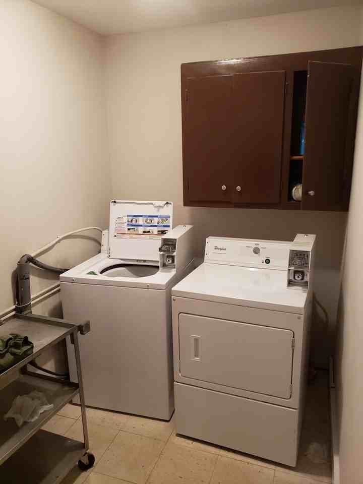 908 Greenbrier Road #908 - Photo 7 of 14