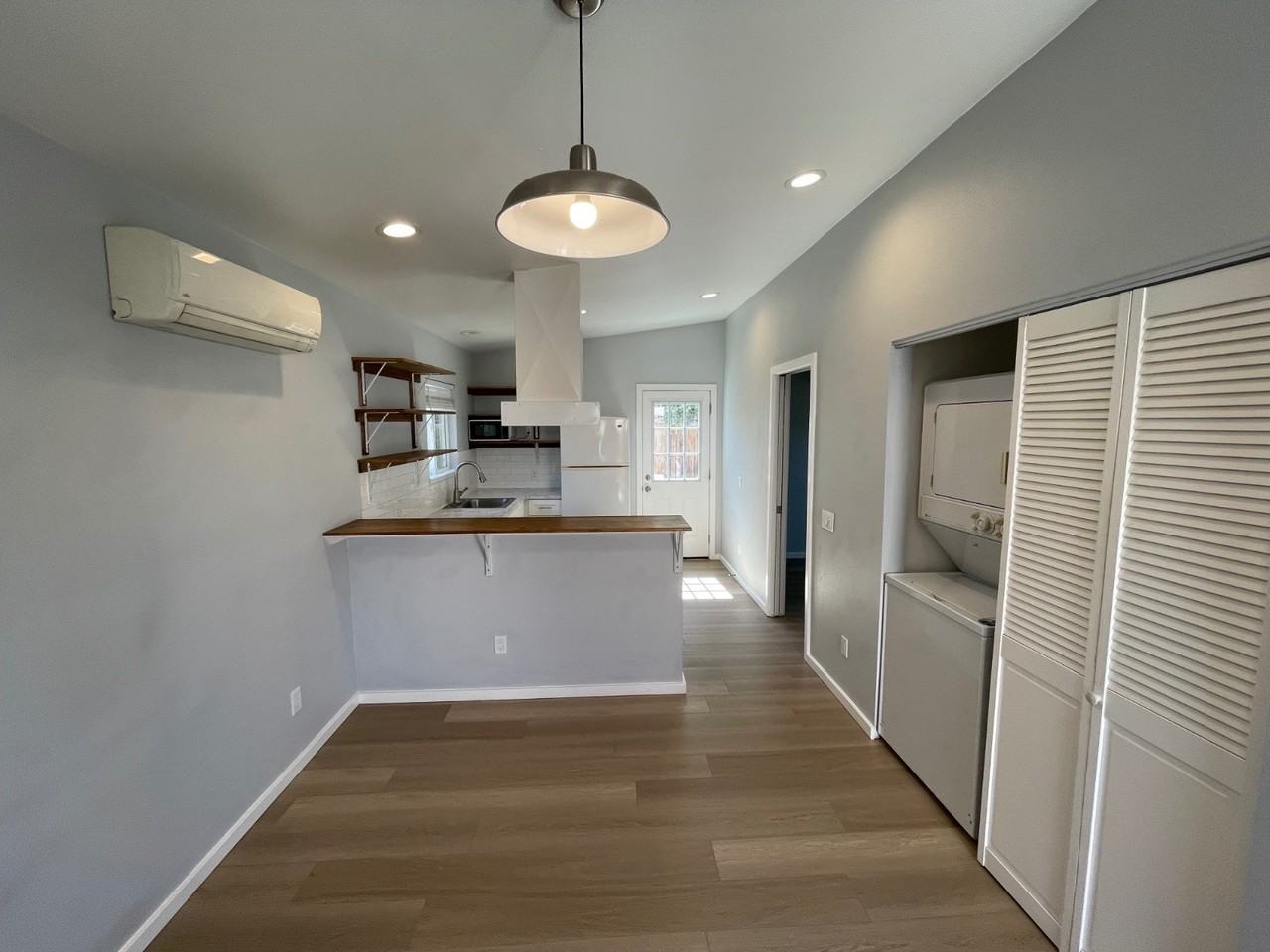 6358 Raylene Ct - Photo 7 of 13