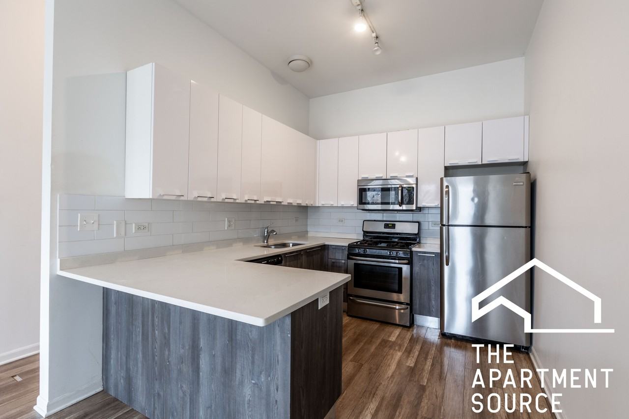 2700 W North Ave #201 - Photo 4 of 21