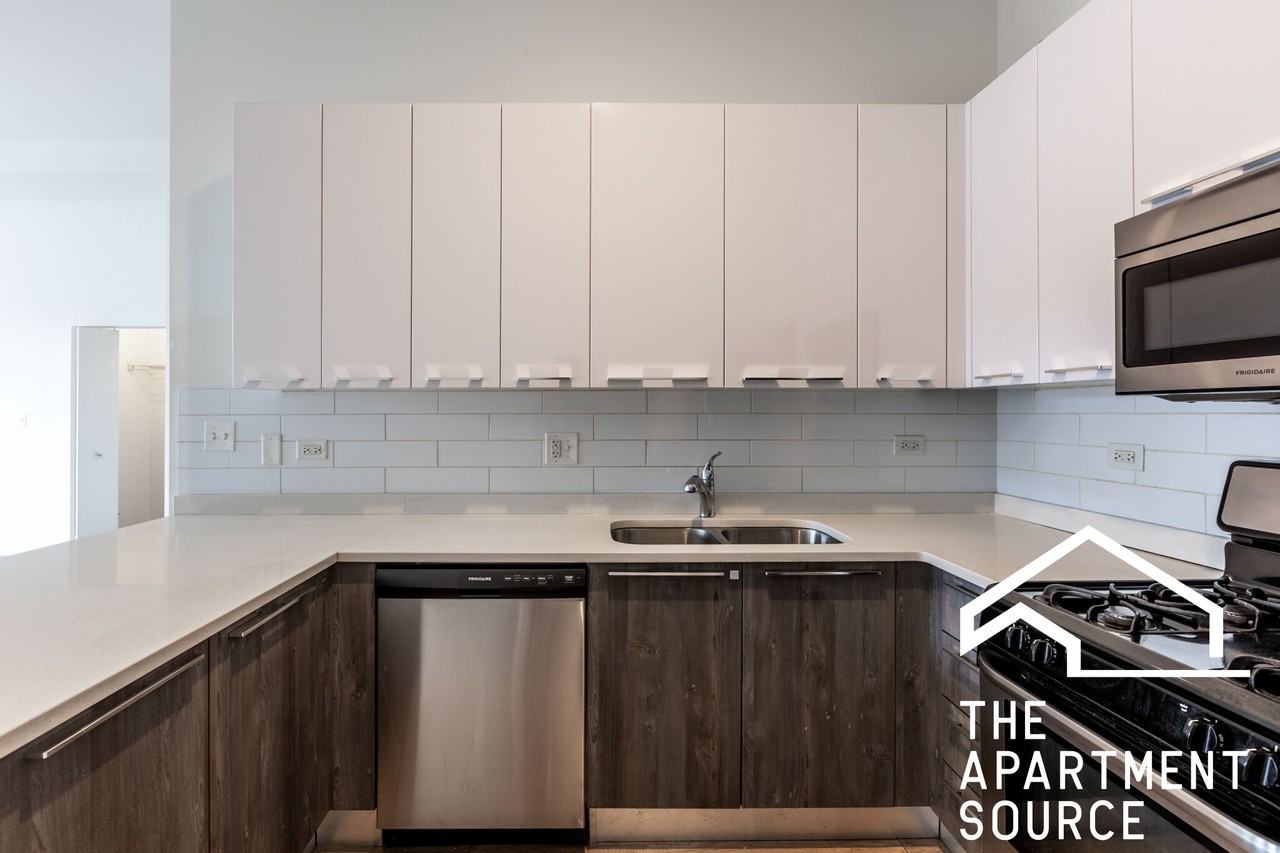 2700 W North Ave #201 - Photo 6 of 21