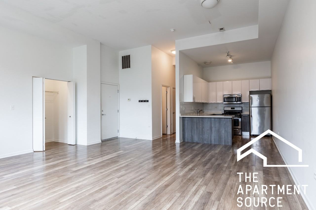 2700 W North Ave #201 - Photo 2 of 21