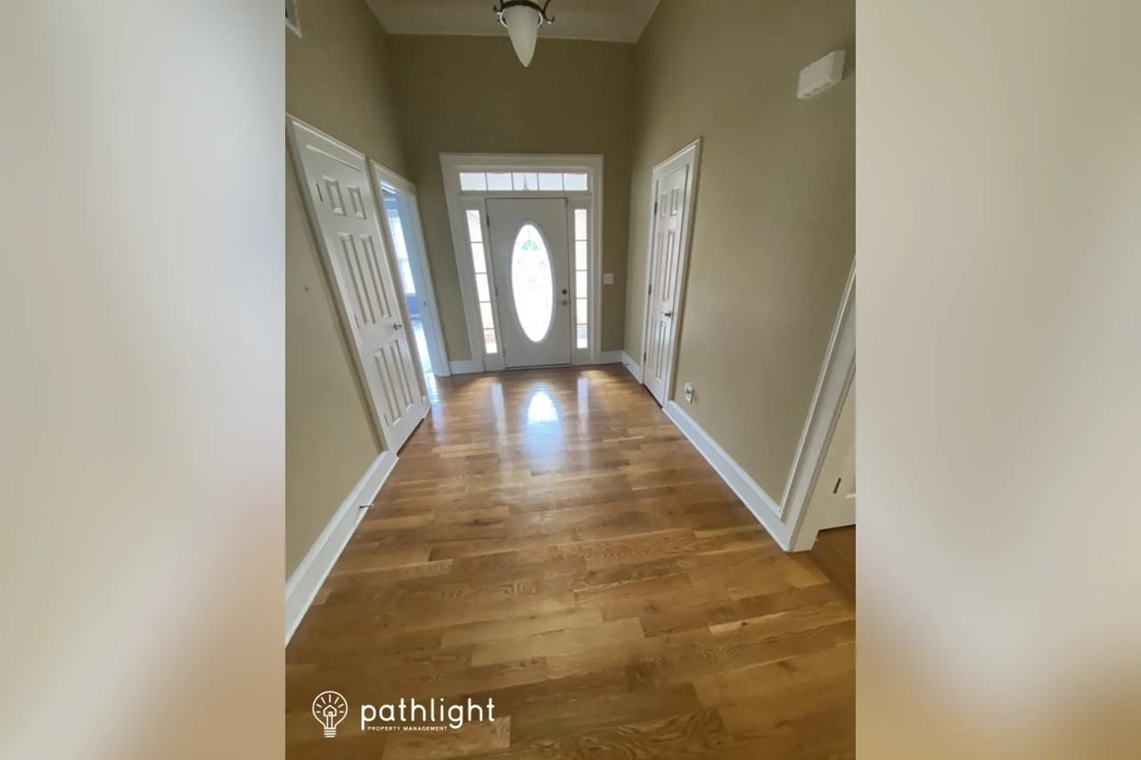 7012 Memory Ln - Photo 2 of 20