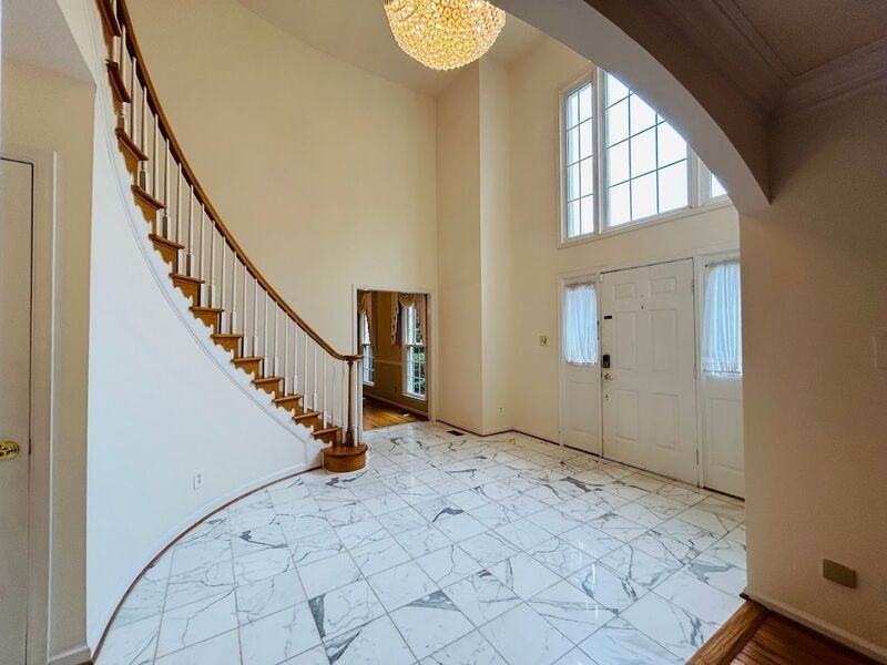 9507 Quail Pointe Ln - Photo 3 of 50