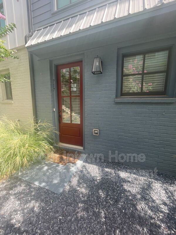 717 Perch Pl - Photo 2 of 28