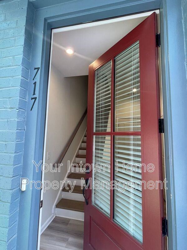 717 Perch Pl - Photo 3 of 28