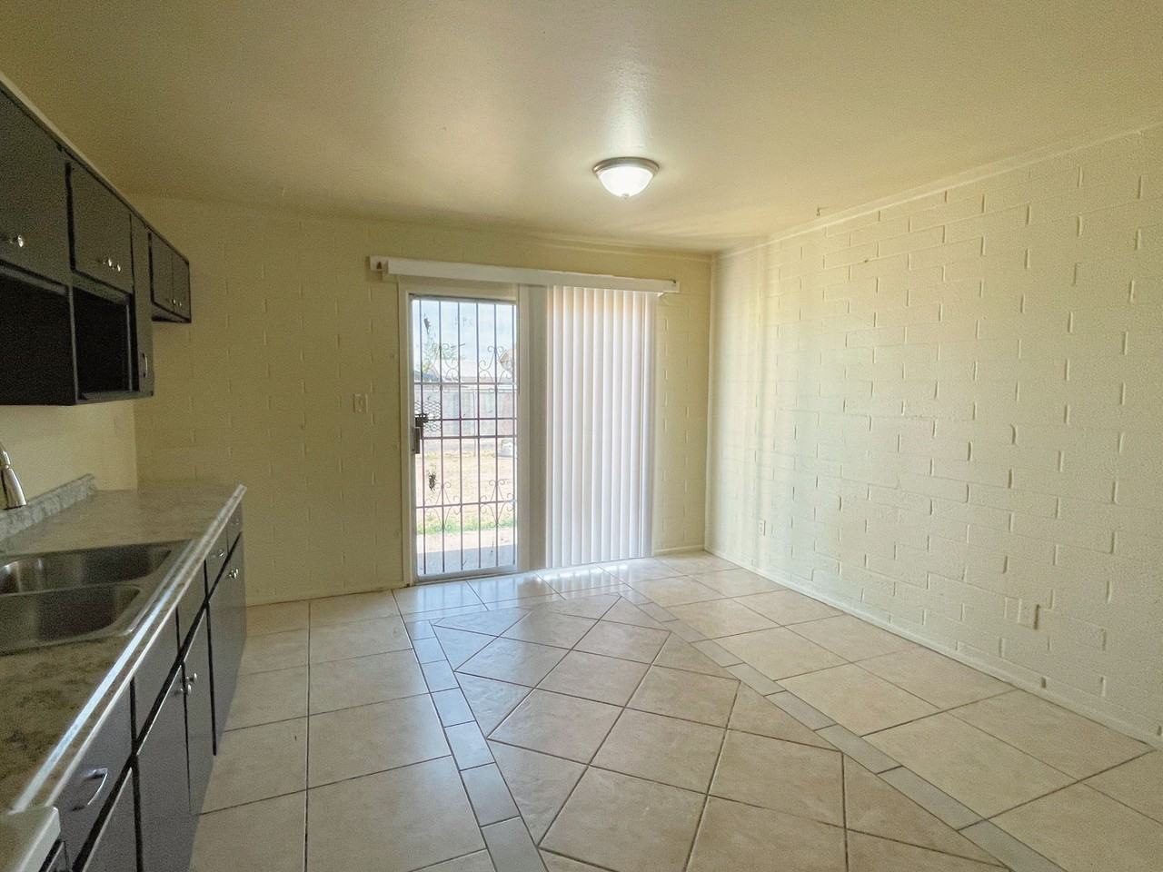 1602 W Fremont Rd - Photo 6 of 17