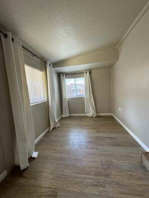 6123 Sacramento Ave - Photo 2 of 7